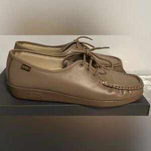 SAS Women's Brown Leather Lace-Up Loafers